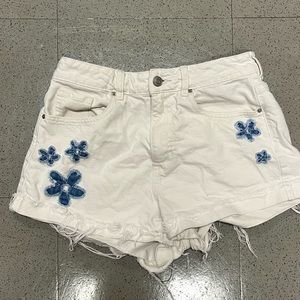 PacSun Eco White Floral Mom Shorts